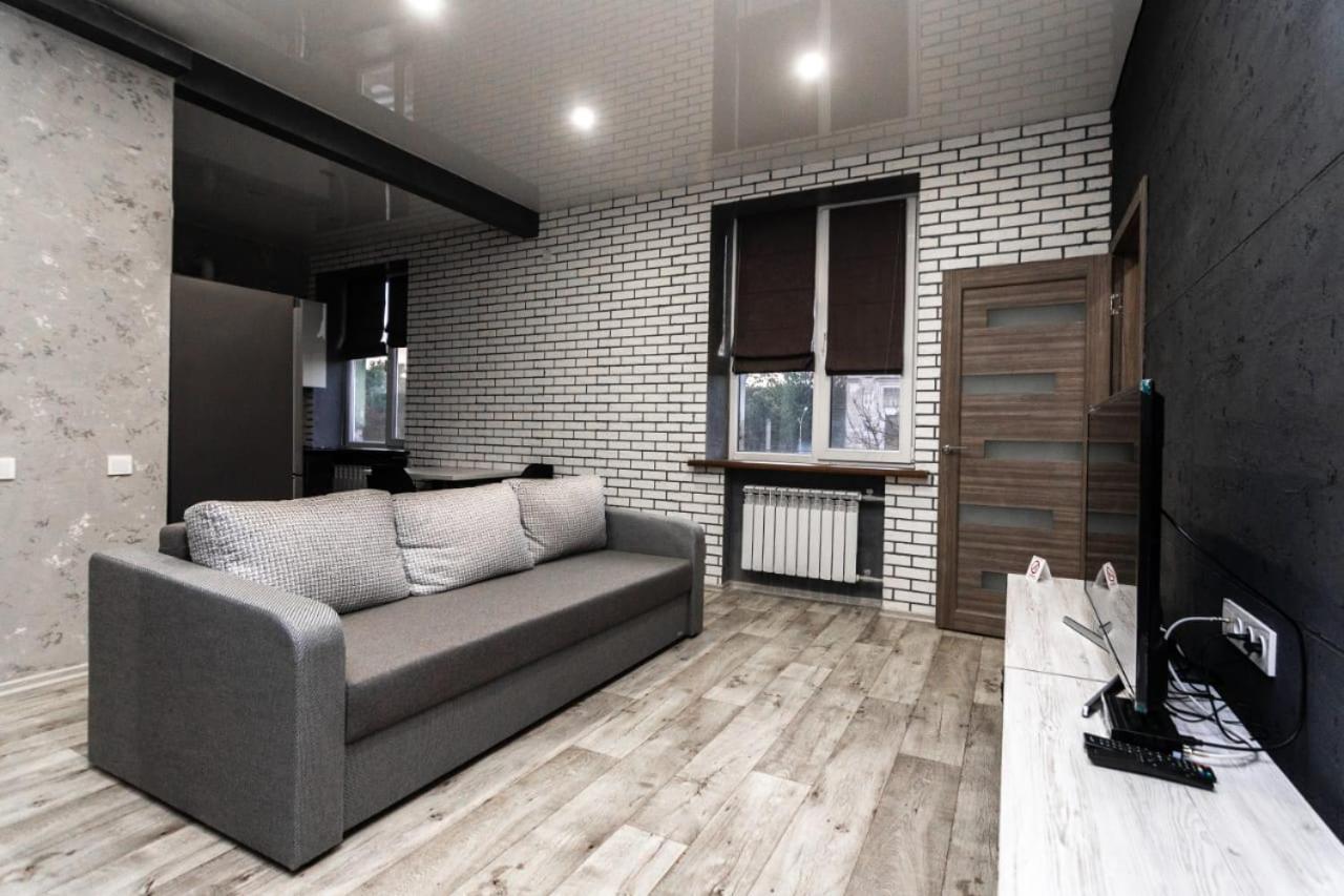 Loft Apartment On Svobody Dniprodzerzhynsk Bagian luar foto